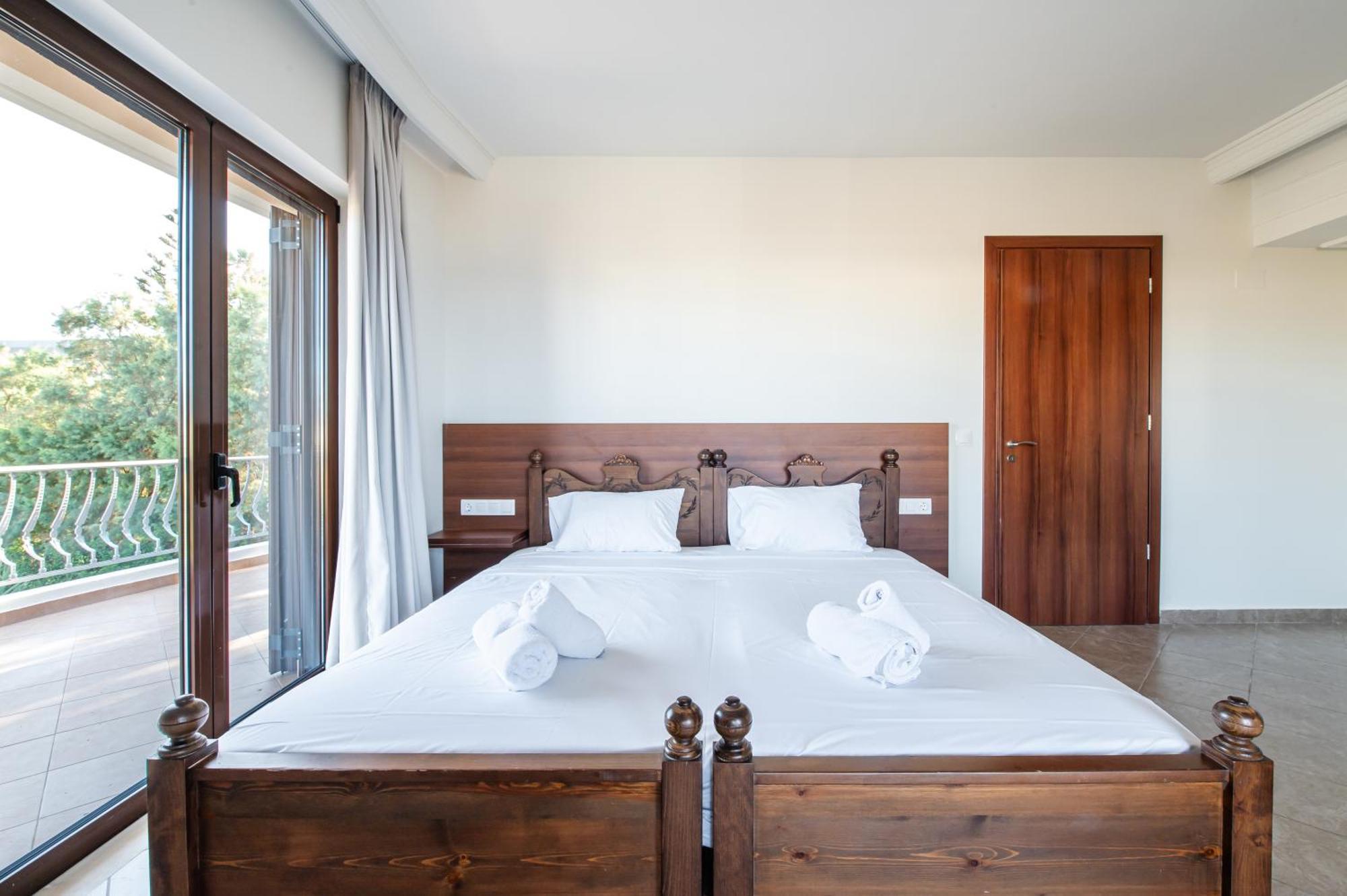 Kahlua Bay Apartments Hersonissos  Eksteriør billede