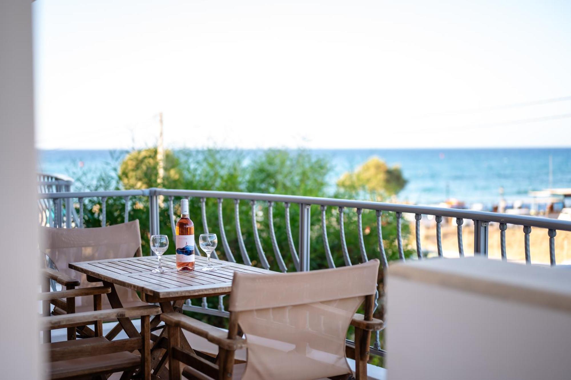 Kahlua Bay Apartments Hersonissos  Eksteriør billede